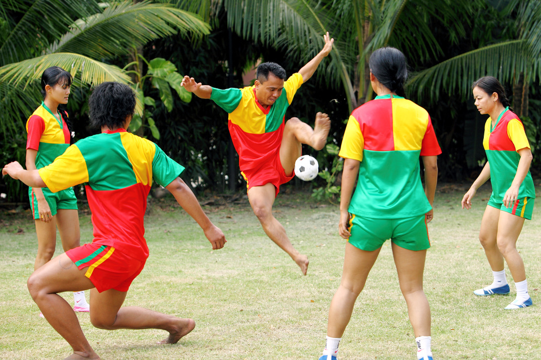Chinlone Action Shot